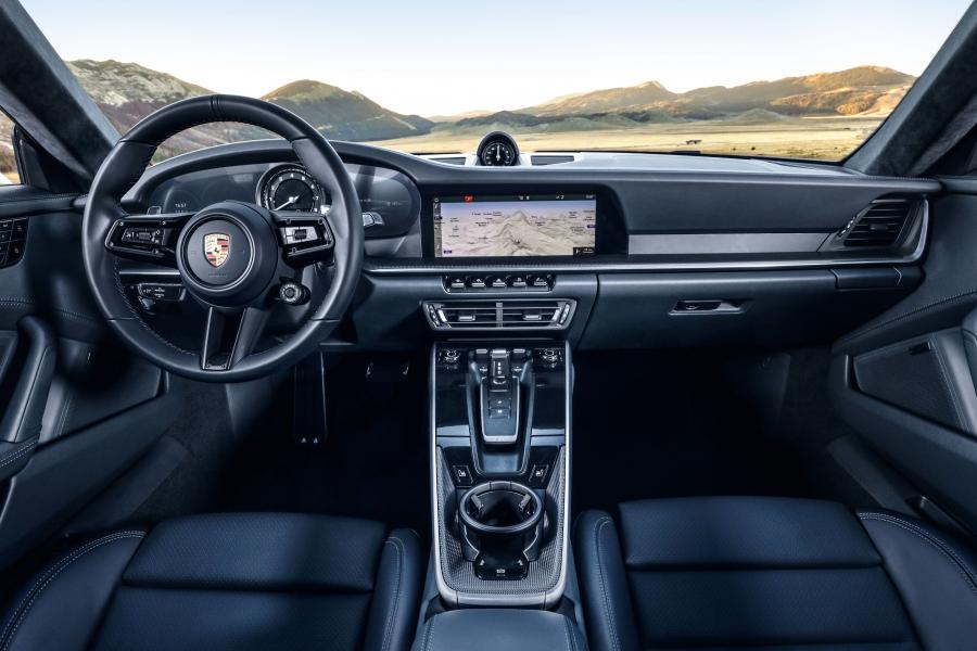 Торпедо Porsche 911 Carrera 4S (992) 2019 года  (WW) (фото 5 из 60)